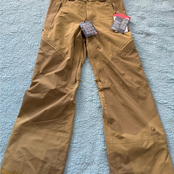 The North Face Men's ski / snowboard pants.